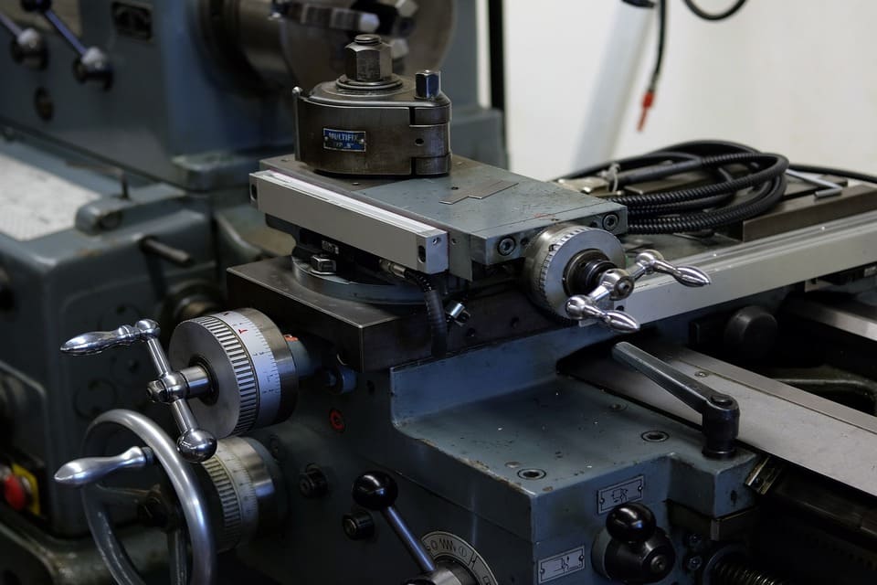 Manutenção Industrial - Manutenção e Usinagem de peças e equipamentos